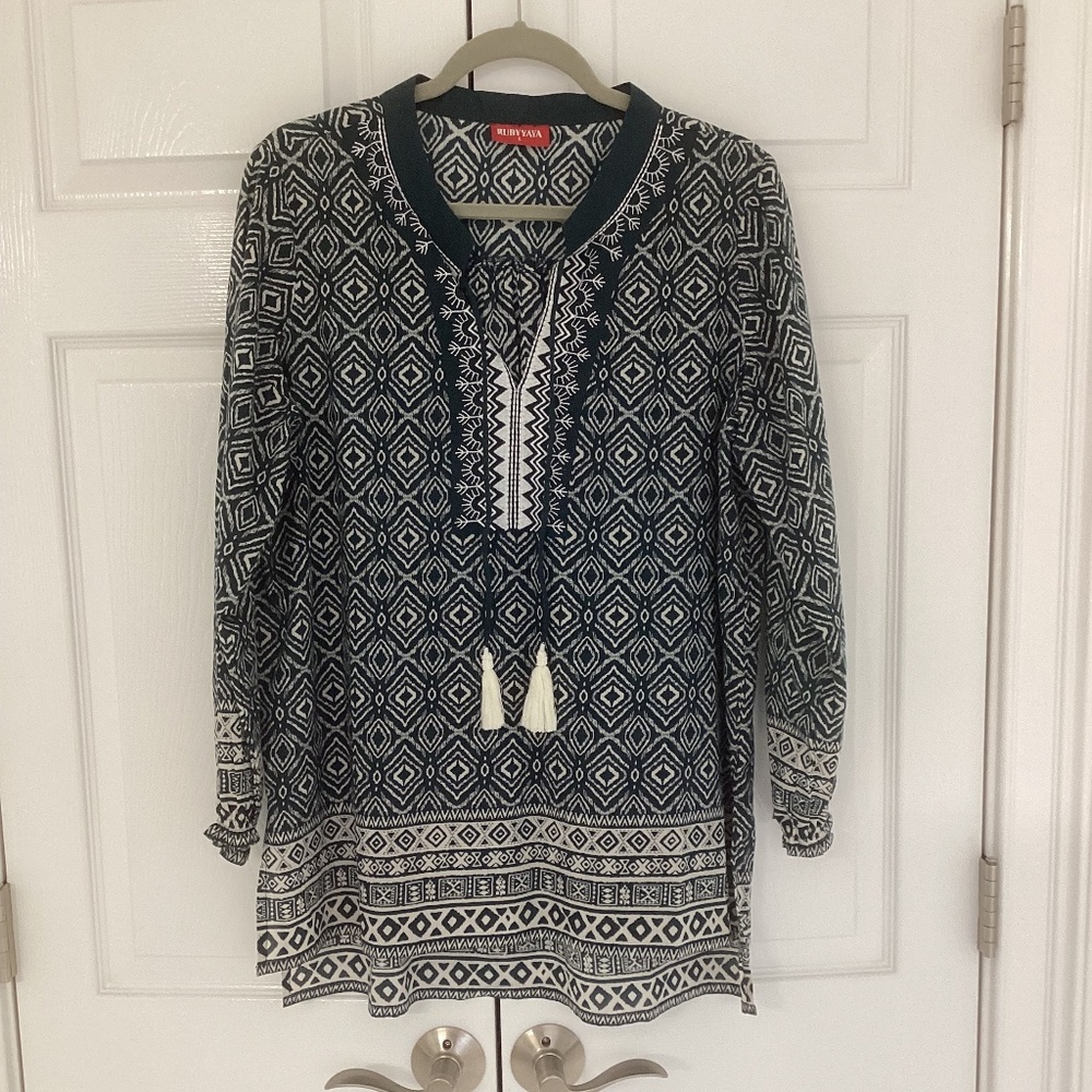 RUBY YAYA Blue White BATIK BOHO PRINT top